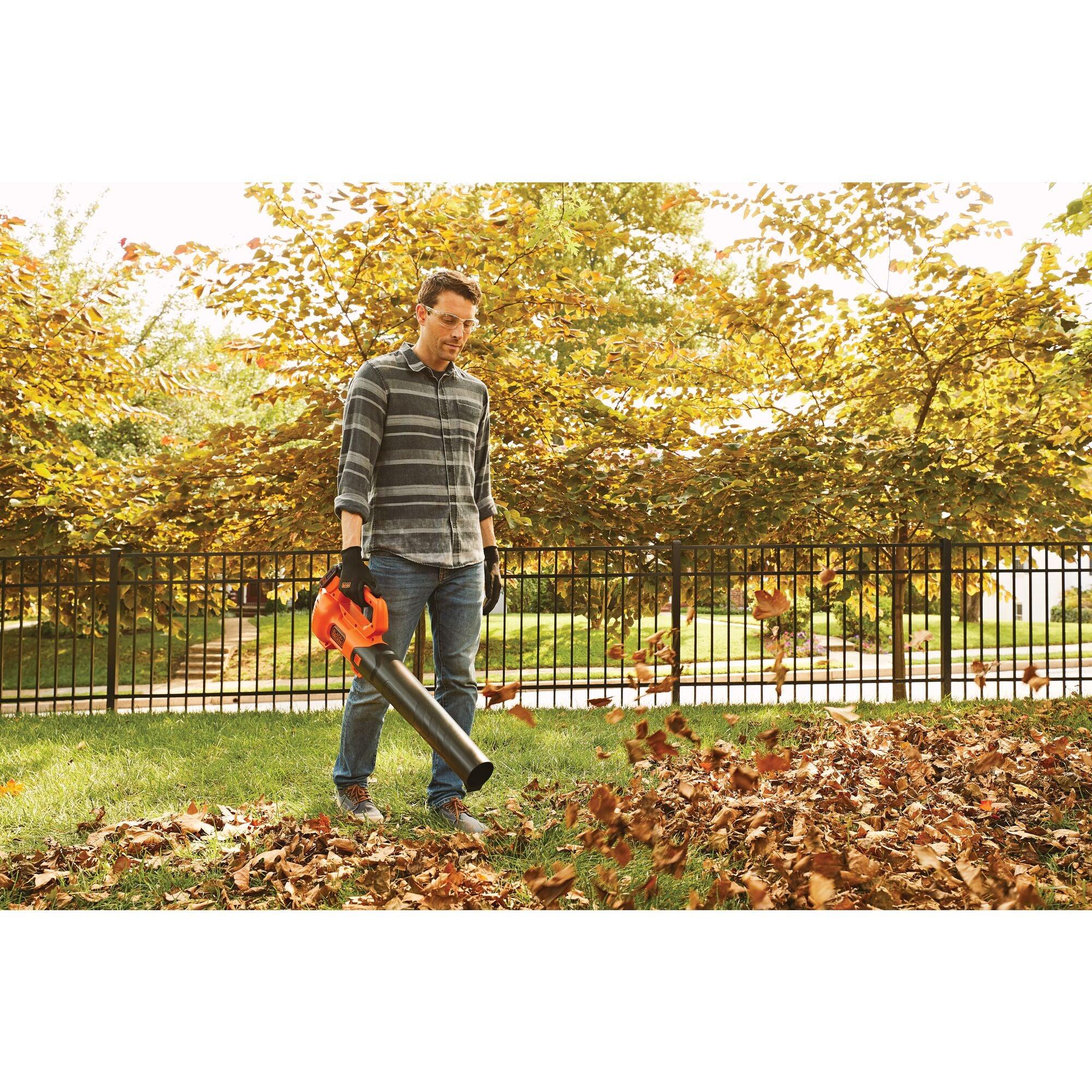 Black+Decker® BCBL700D1 Cordless Leaf Blowers & Vacuums