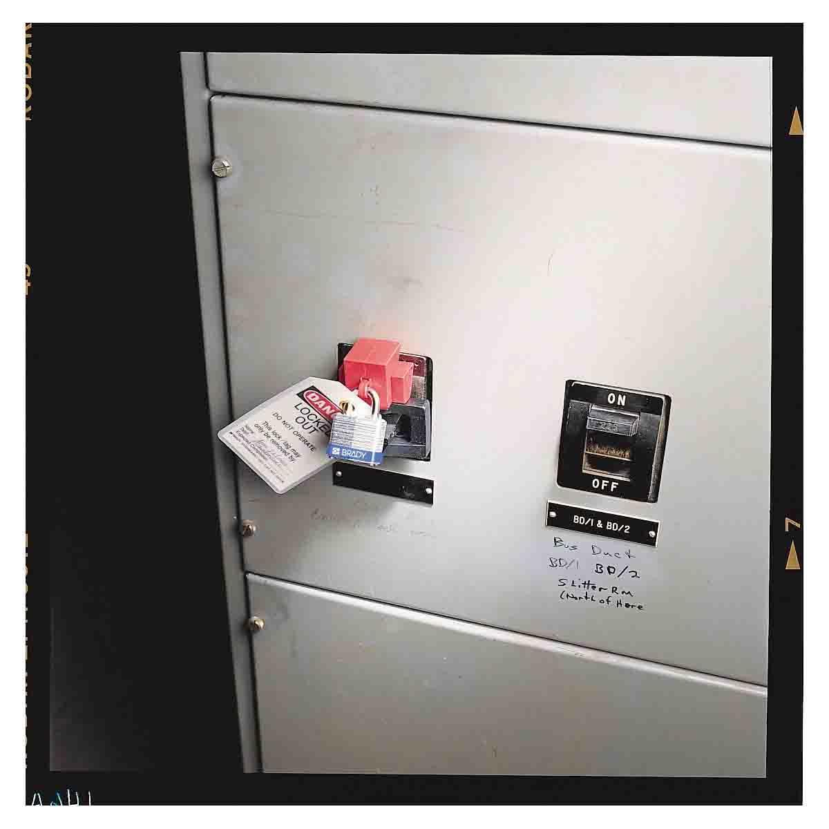 Brady® 73015 Electrical Lockouts