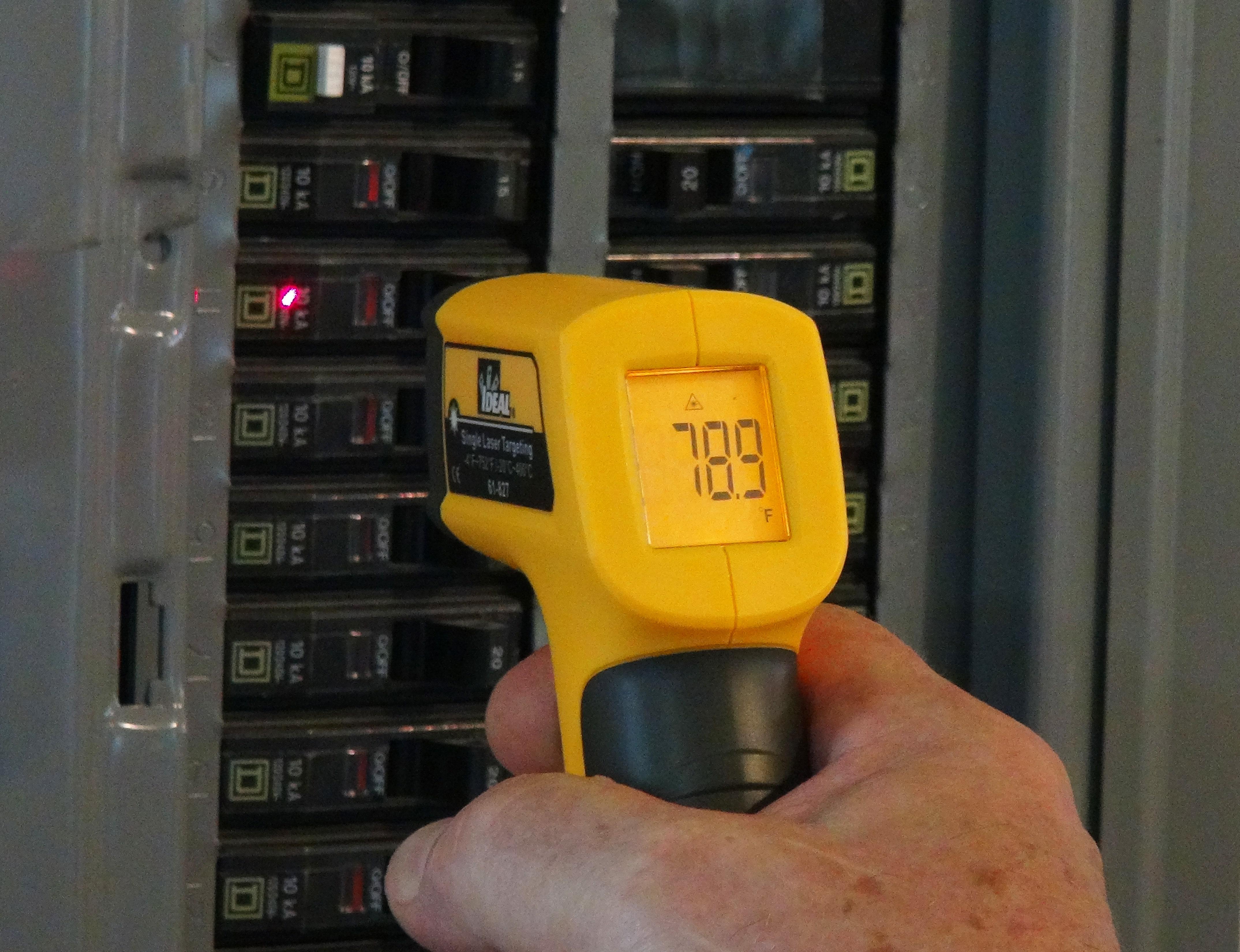 IDEAL® 61-827 Infrared Thermometer, 32 to 122 deg F, <80%RH Accuracy, 0.95, AAA Battery