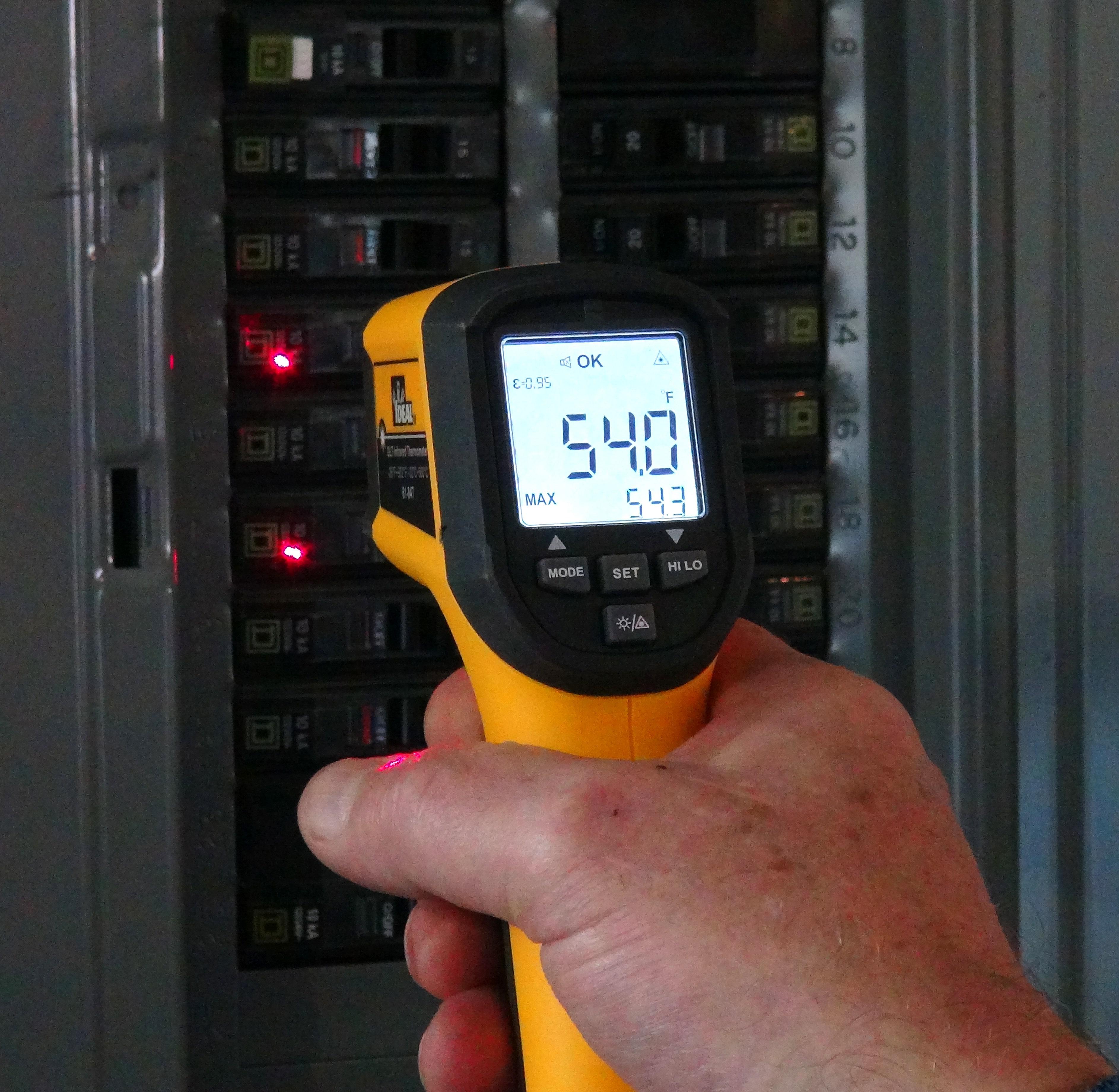 IDEAL® 61-847 Infrared Thermometer, 32 to 122 deg F, <80%RH Accuracy, 0.10 to 1.00, AAA Battery