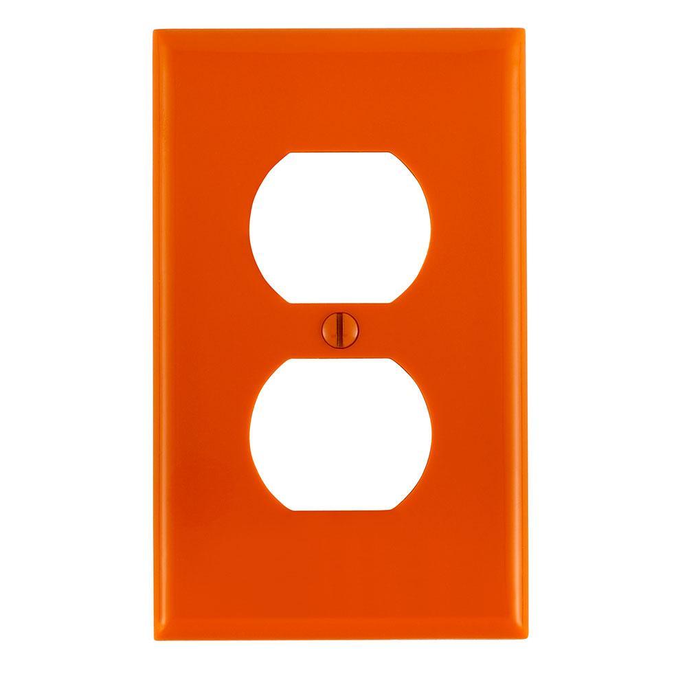Leviton® 80703-ORG Standard Size Traditional Wall Plate, 1 Gangs, 2-3/4 in W x 4-1/2 in H, Thermoplastic, Orange