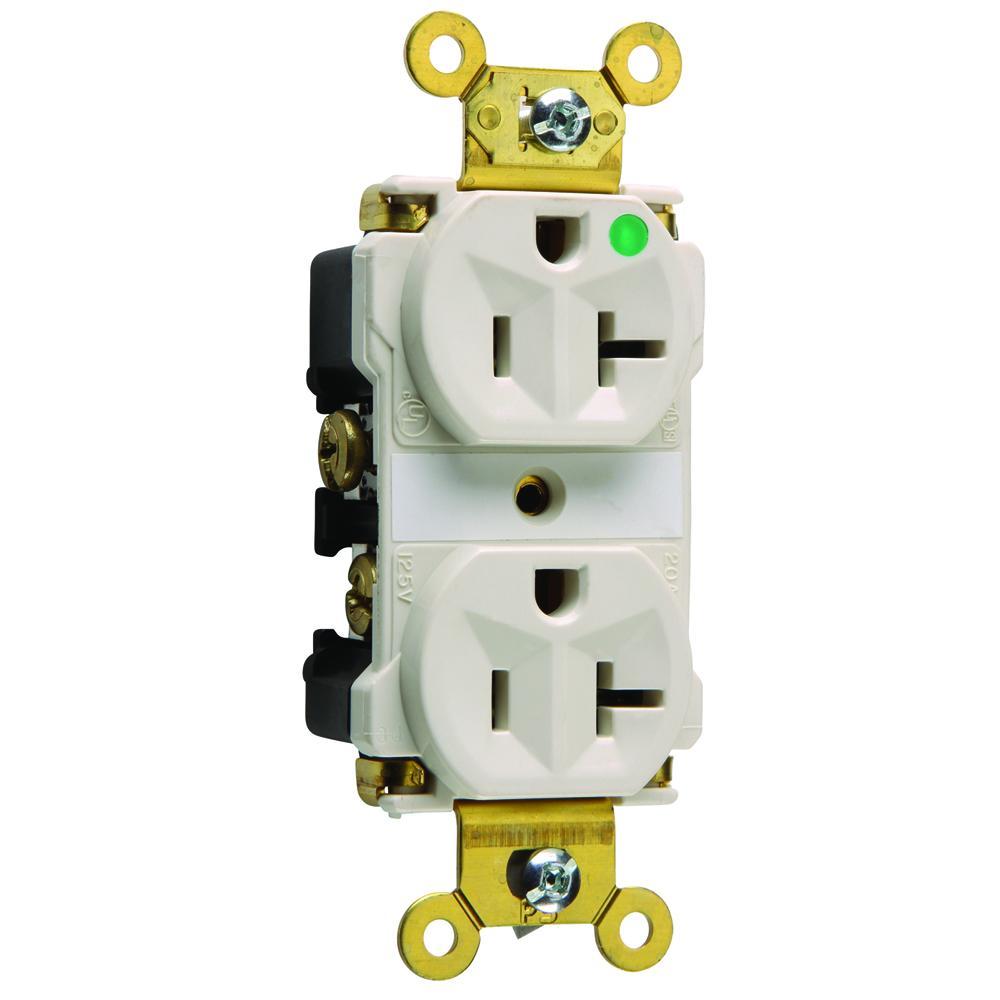 Pass & Seymour® 8300LA Straight Blade Receptacles