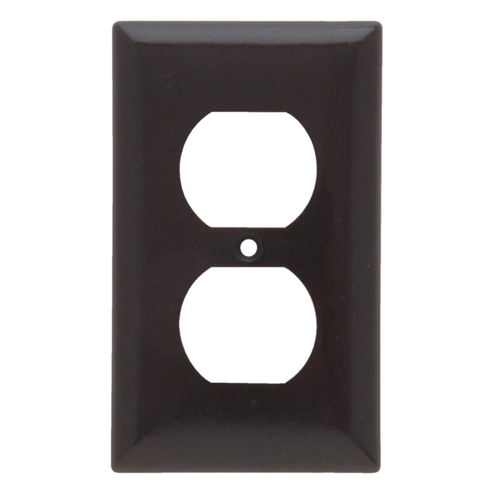 Pass & Seymour® SP8 Receptacle Wallplates