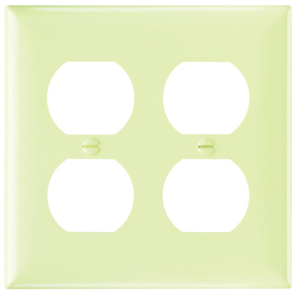 Pass & Seymour® SP82I Standard Wallplates