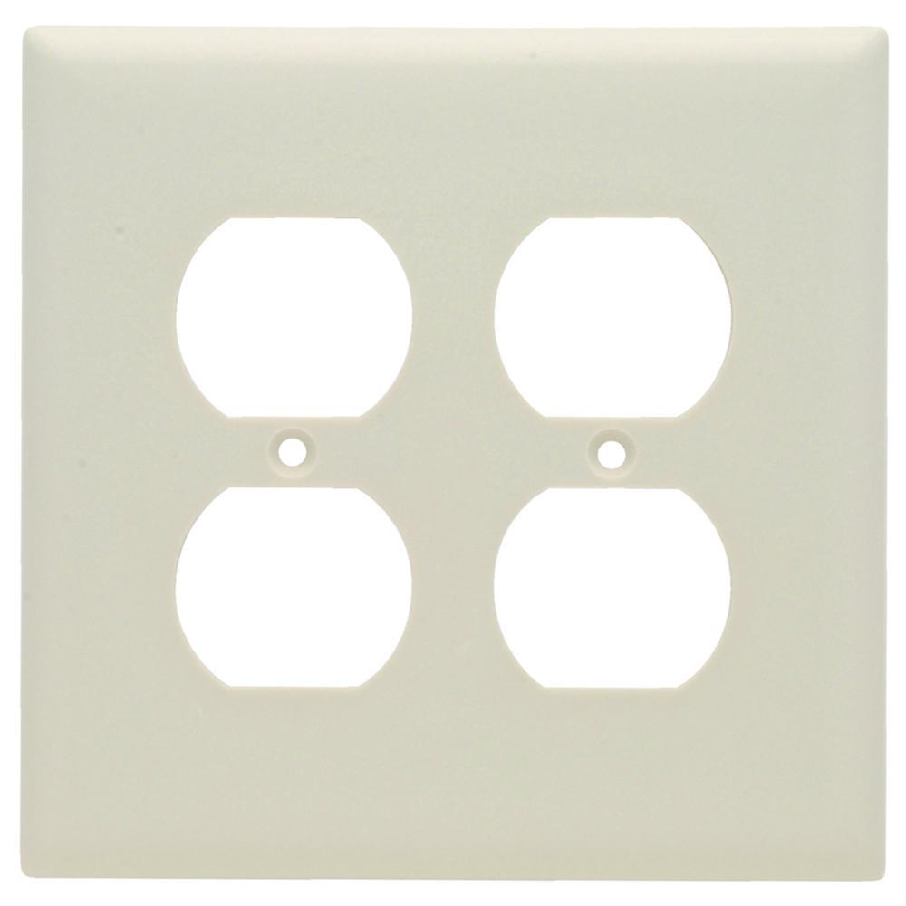 Pass & Seymour® SPJ82LA Standard Wallplates