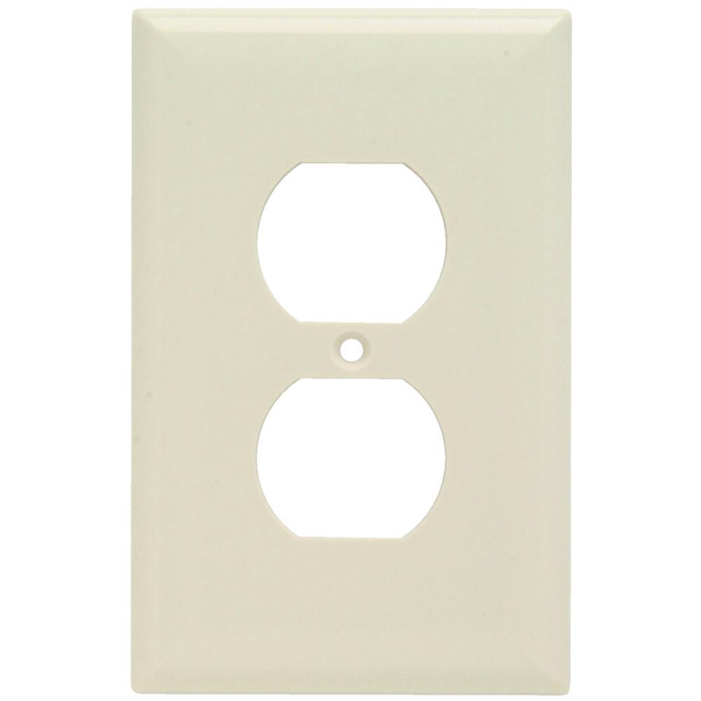 Pass & Seymour® SPJ8LA Standard Wallplates
