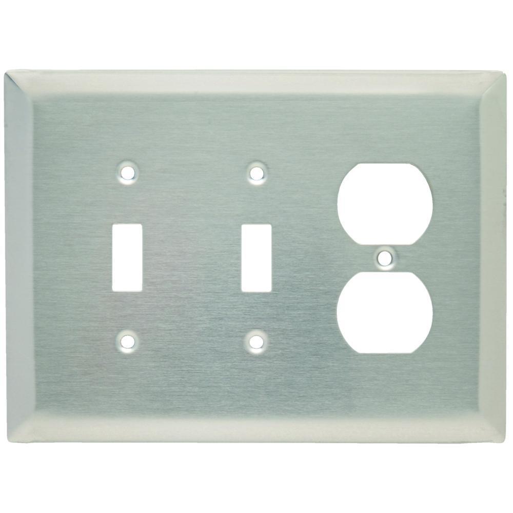 Pass & Seymour® SSO28 Combination Wallplates