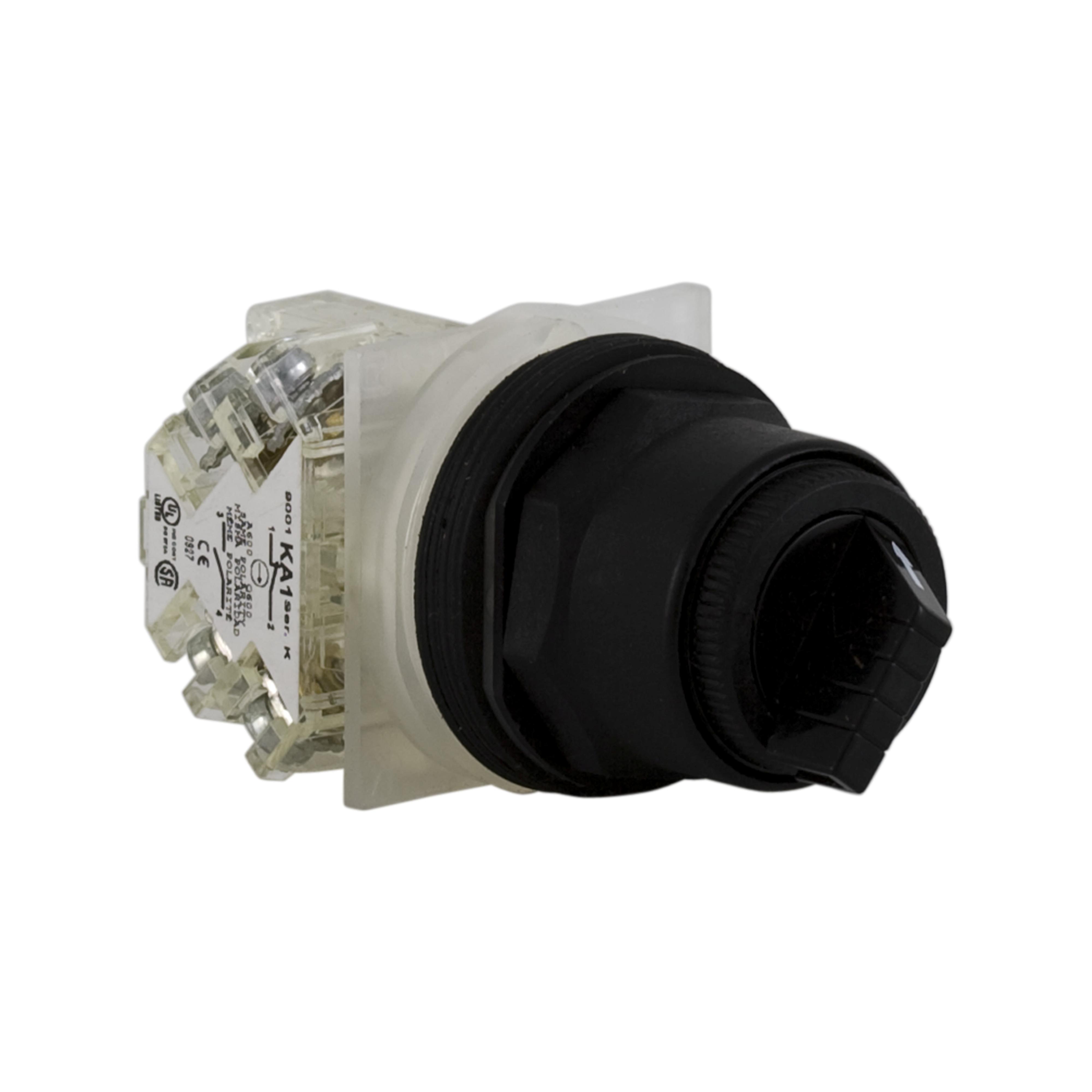 Schneider Electric Harmony™ 9001SKS11BH13 Type SK Corrosion-Resistant Dusttight/Oiltight/Watertight Round Non-Illuminated Selector Switch, 30 mm, 1CO Contact, Knob Operator, Black