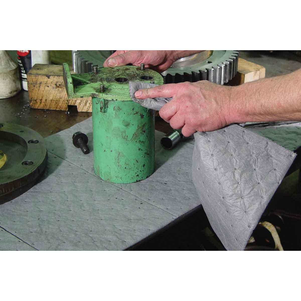 SPC® BPU500 Absorbent Blankets, Pads, Pillows & Rolls