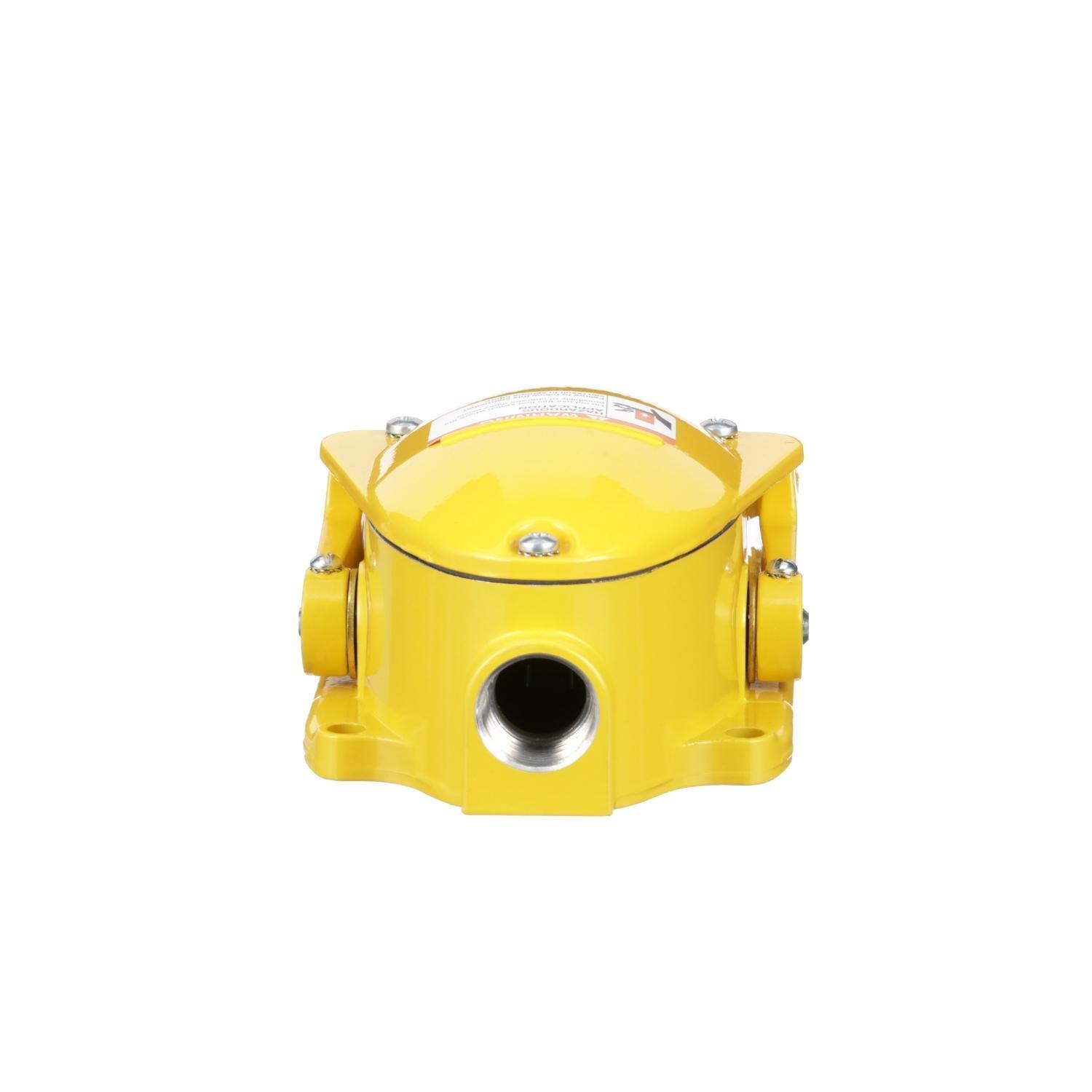 Square D™ Harmony™ 9002AW13 Heavy Duty Unshielded Foot Switch, 600 V AC, 0.6 A