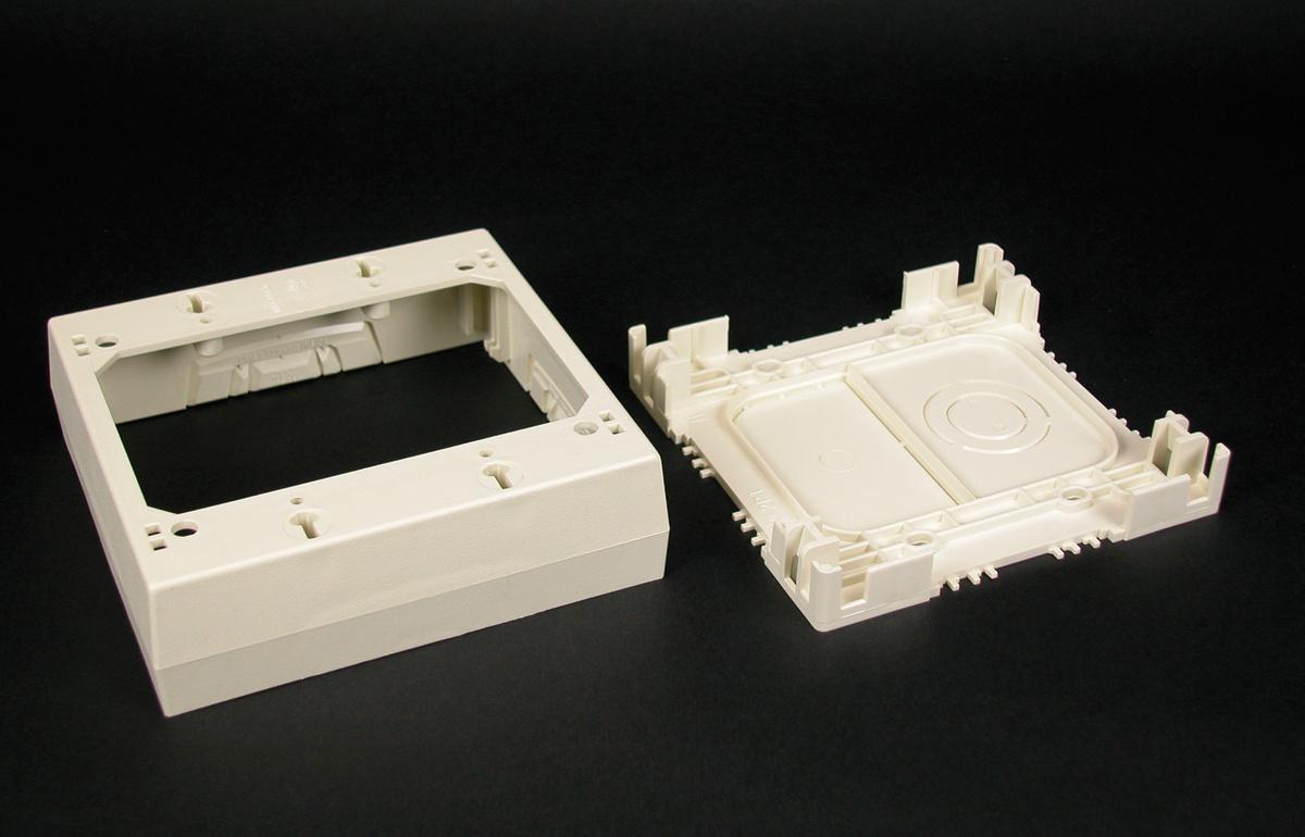 Wiremold® WMD2344SD-2AWH 2-Gang Deep Non-Metallic Divided Box, 4-3/4 in L x 4-7/8 in W x 2-1/4 in H, White