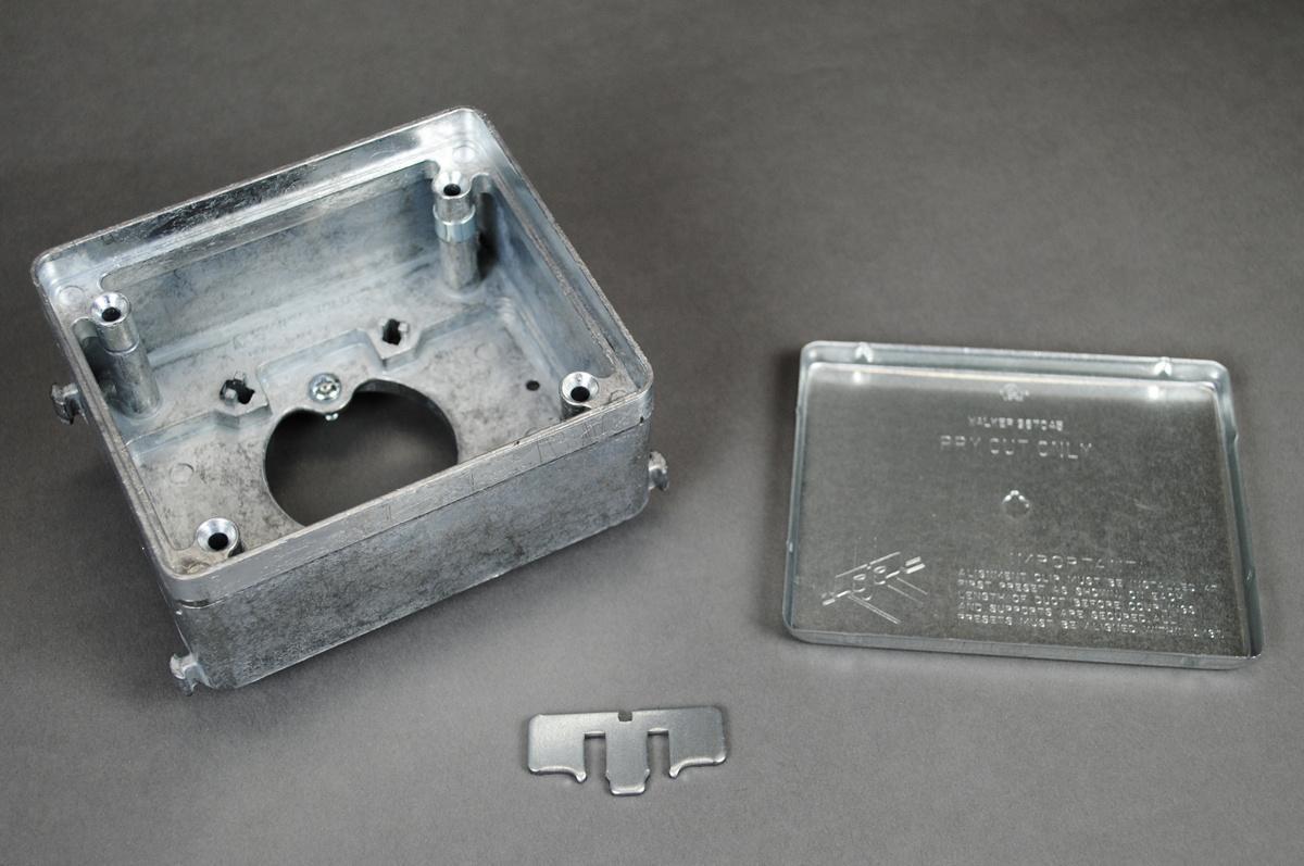 Wiremold® 4230 Afterset, For Use With Walkerduct® Pro Underfloor Duct System, PSRC9 Power and Communication Styles, Aluminum