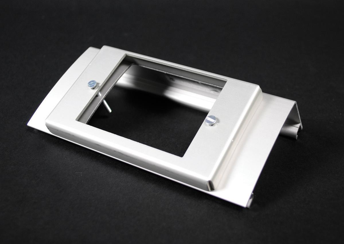 Wiremold® ALDS4047C 1-Gang 1-Channel Duplex Device Plate, For Use With ALDS4000 Series Raceway, Aluminum, Satin Anodized