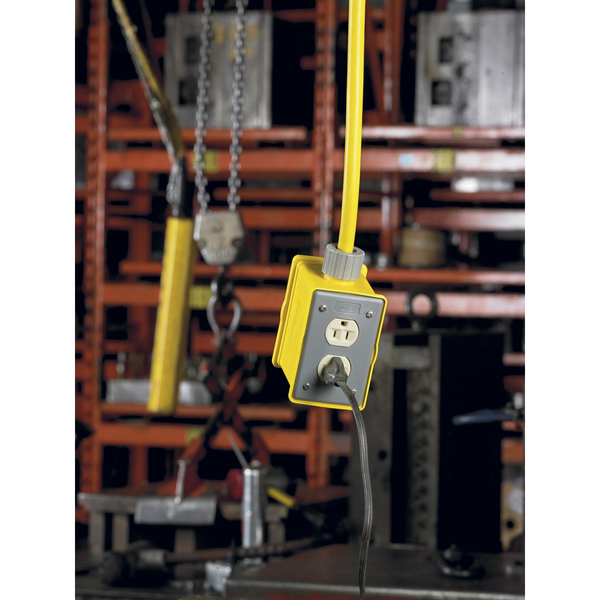 Hubbell Wiring Device-Kellems HBLPOB1D Standard Sized Weatherproof Fabricated Portable Outlet Box, Steel, 1 Gangs, (1) Knockouts, 5.38 in L x 4.2 in W x 3.18 in H