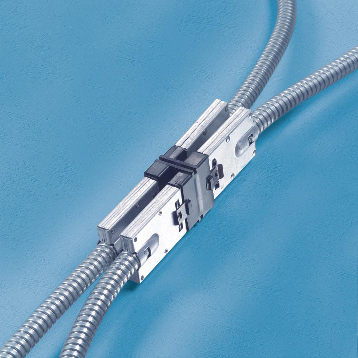 Hubbell Wiring Device-Kellems SPLITTER422 Floor Box Service Fittings
